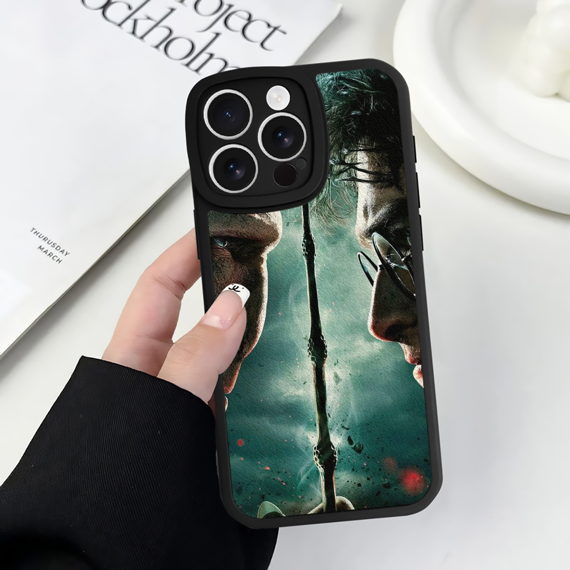（画像用） Harry Potter ハリー・ポッターシリーズ 【iPhone 16シリーズ対応】シリコンスマホケース（レザー調） 材質：シリコン
